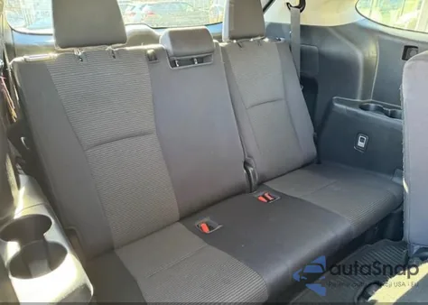 2021 Toyota Highlander Le z USA, uszkodzony, nr VIN 5TDBZRBHXMS080724